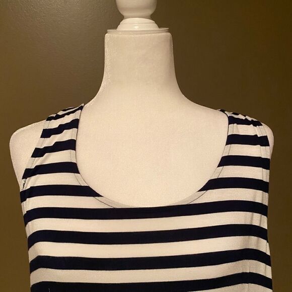 DKNY Sleeveless Stripe Shirt Size Large - Picture 9 of 11